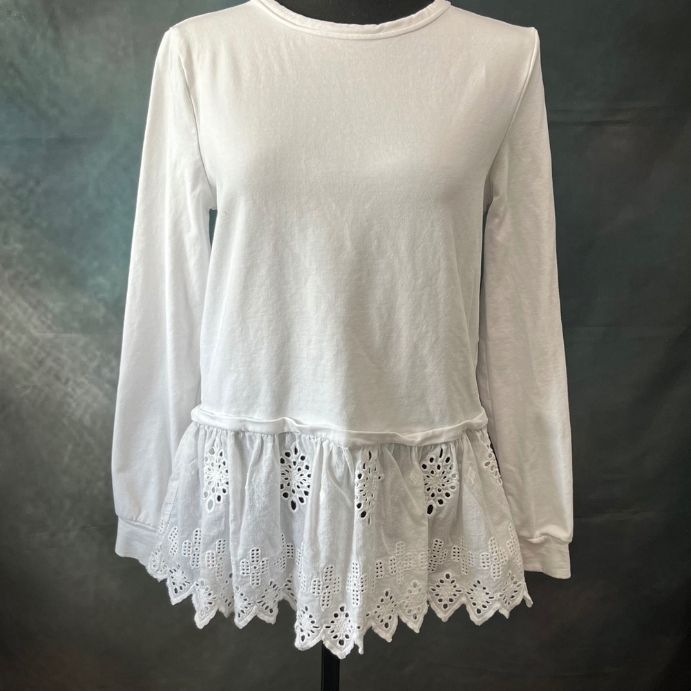 Marled Reunited Clothing White Eyelet Lace Peplum Hem Long Sleeve Top Small